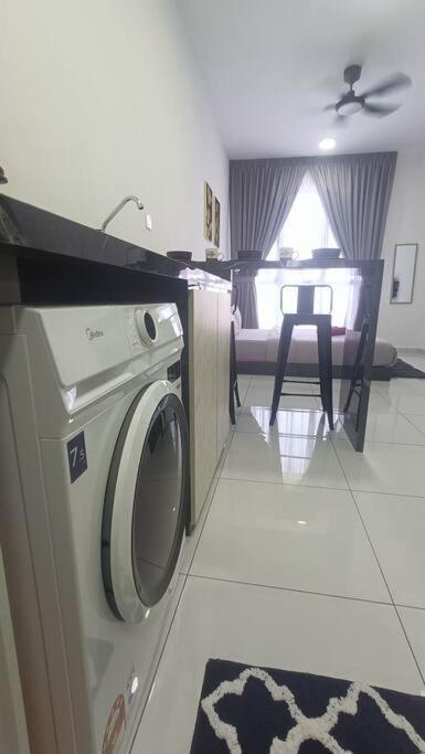 Sky Trees 4 Guests High Floor Smart Tv Garden View A1801 Lejlighed Johor Bahru Eksteriør billede